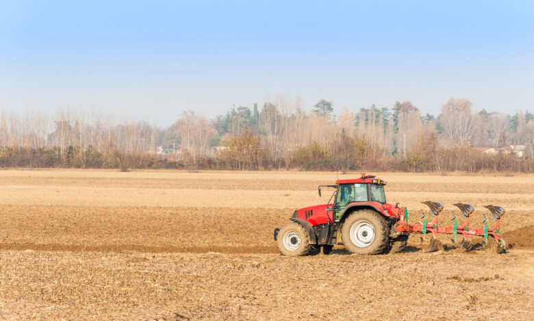 Лукашенко требует