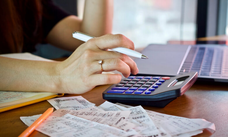 Кого налоговая проверяет