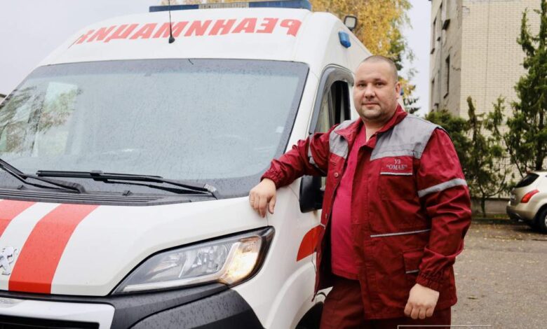 Водитель скорой Денис Юшкевич