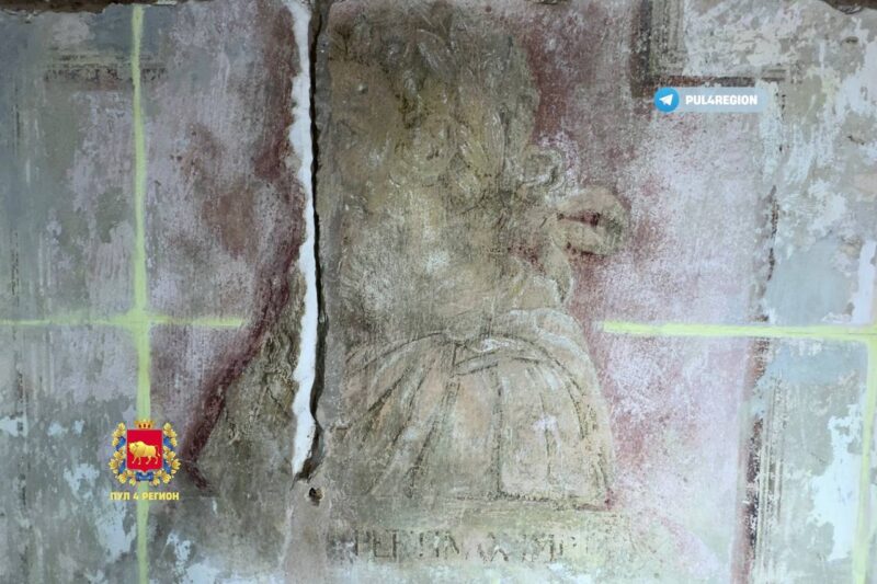 Достойны Лувра и Эрмитажа