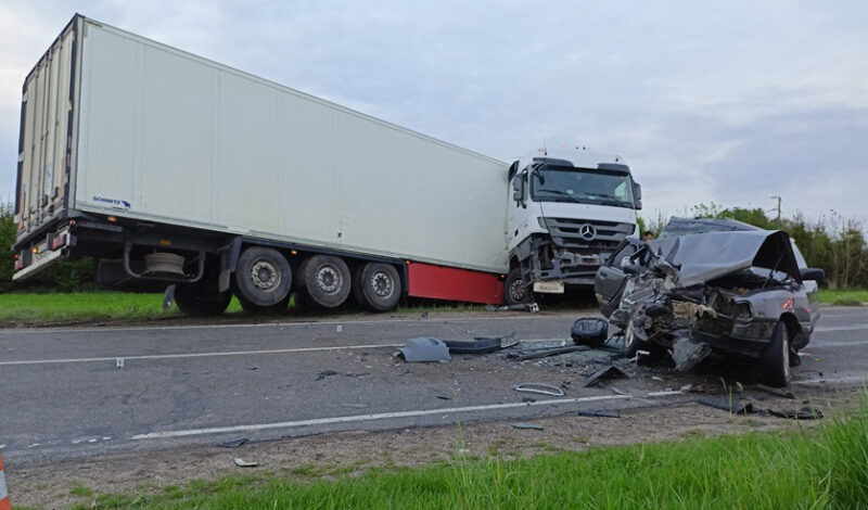 Водитель фуры предстанет перед