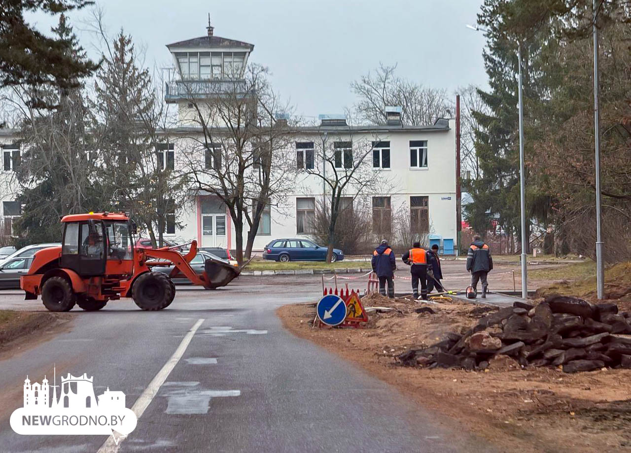 Дорогу к пляжу на Юбилейном озер