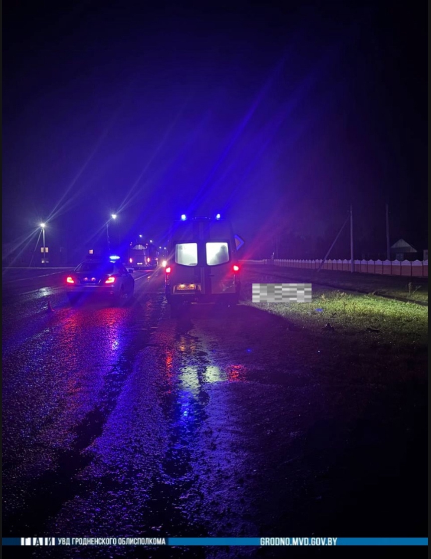 Под Свислочью автобус насмерть сбил велосипедиста