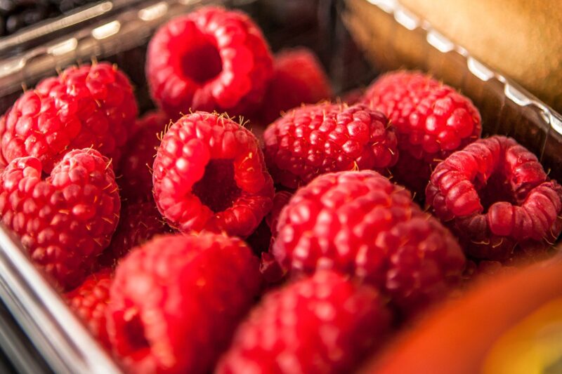 тиктокерша удивилась стоимости малины