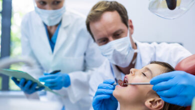 В стоматологии лечили