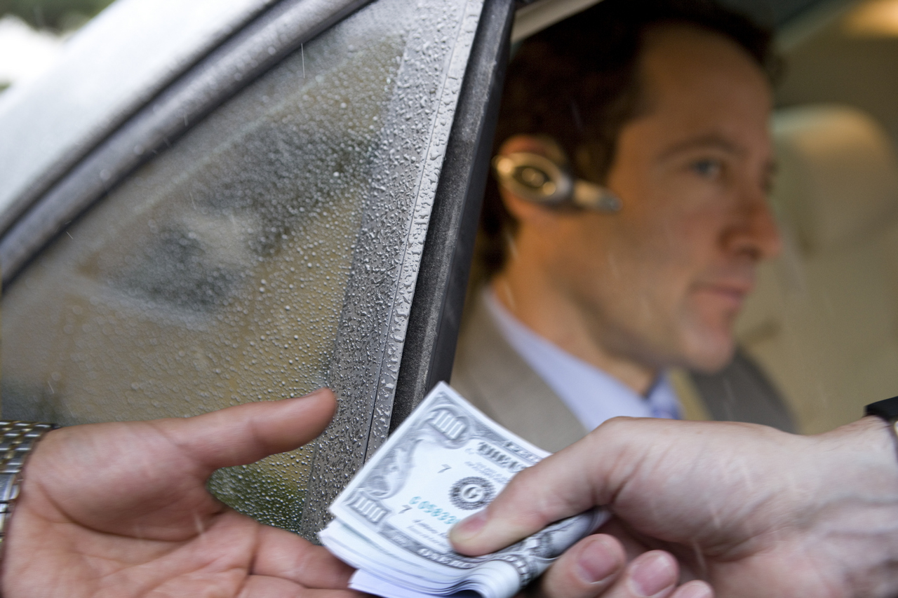 В Гродно ИП платил таксисту «в конверте»