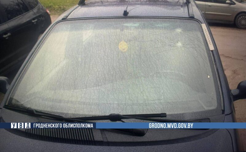 житель Ошмян выбросил