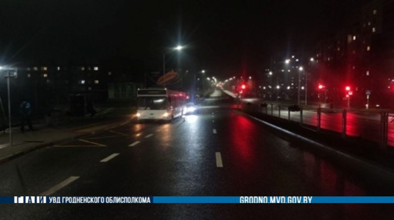 В Лиде 12-летний мальчик попал под автобус