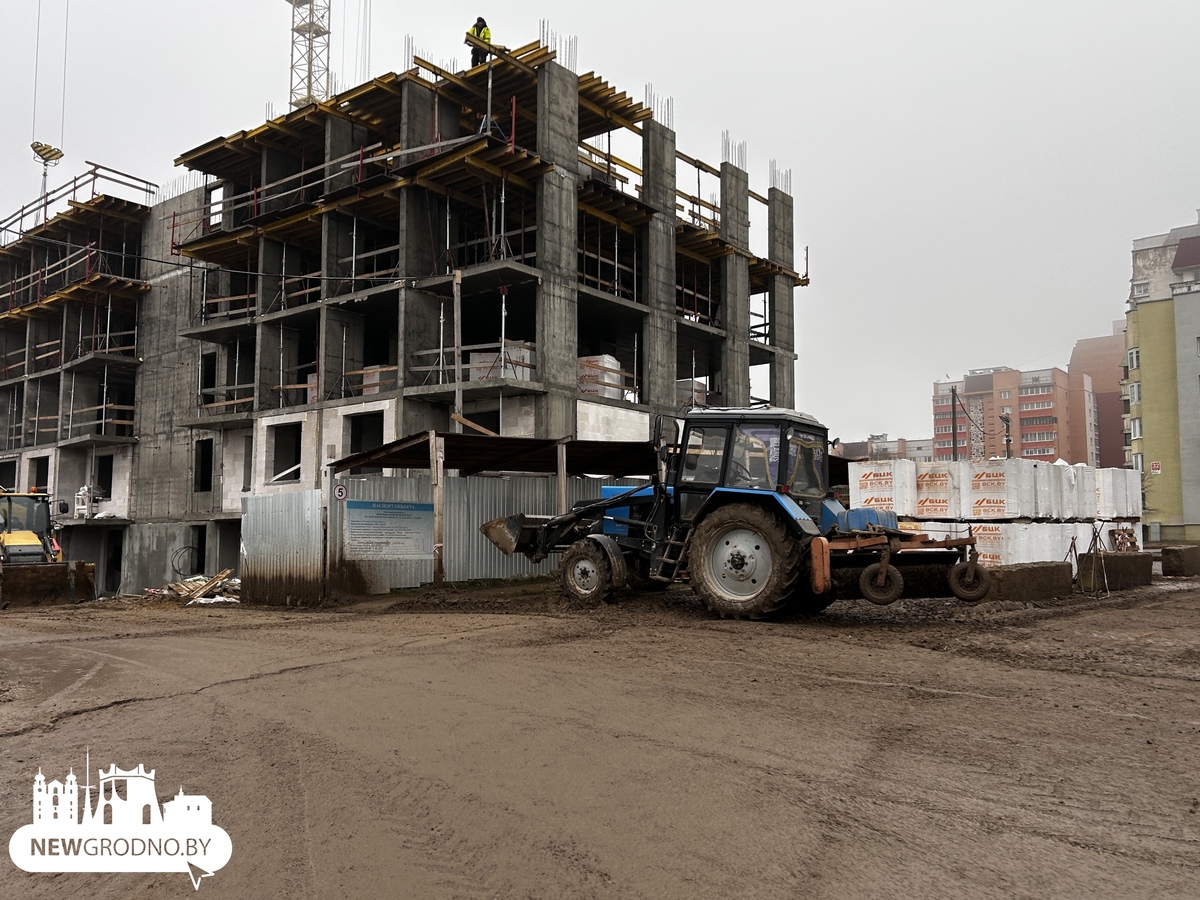 На Девятовке возводят еще один жилой дом