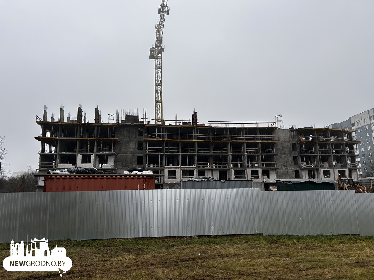 На Девятовке возводят еще один жилой дом