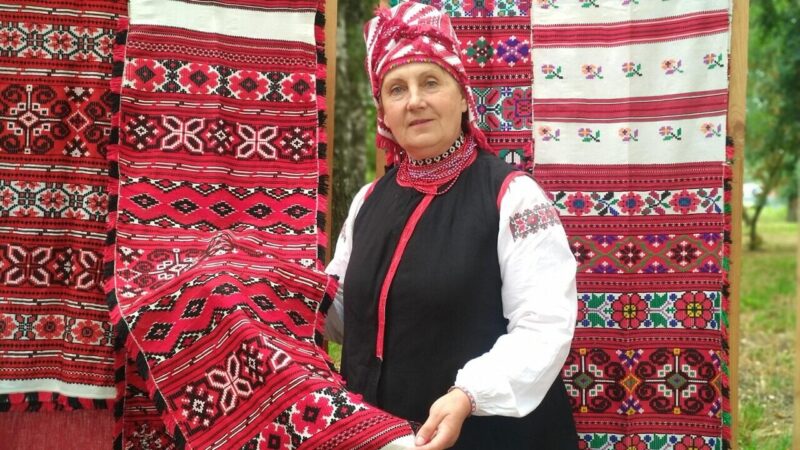 Белорусскую традицию ткачества