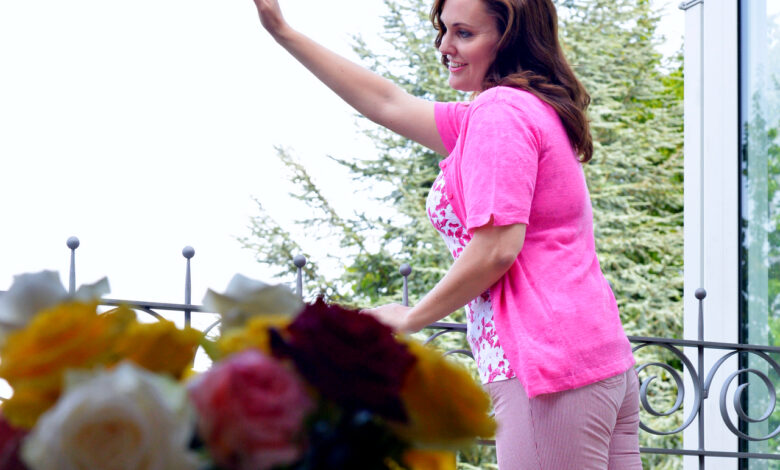 В Гродно мужчина поднялся к окну