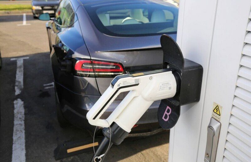 почему электрокары горят