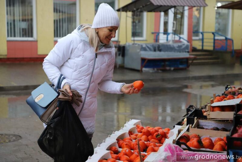 Сезонные фрукты