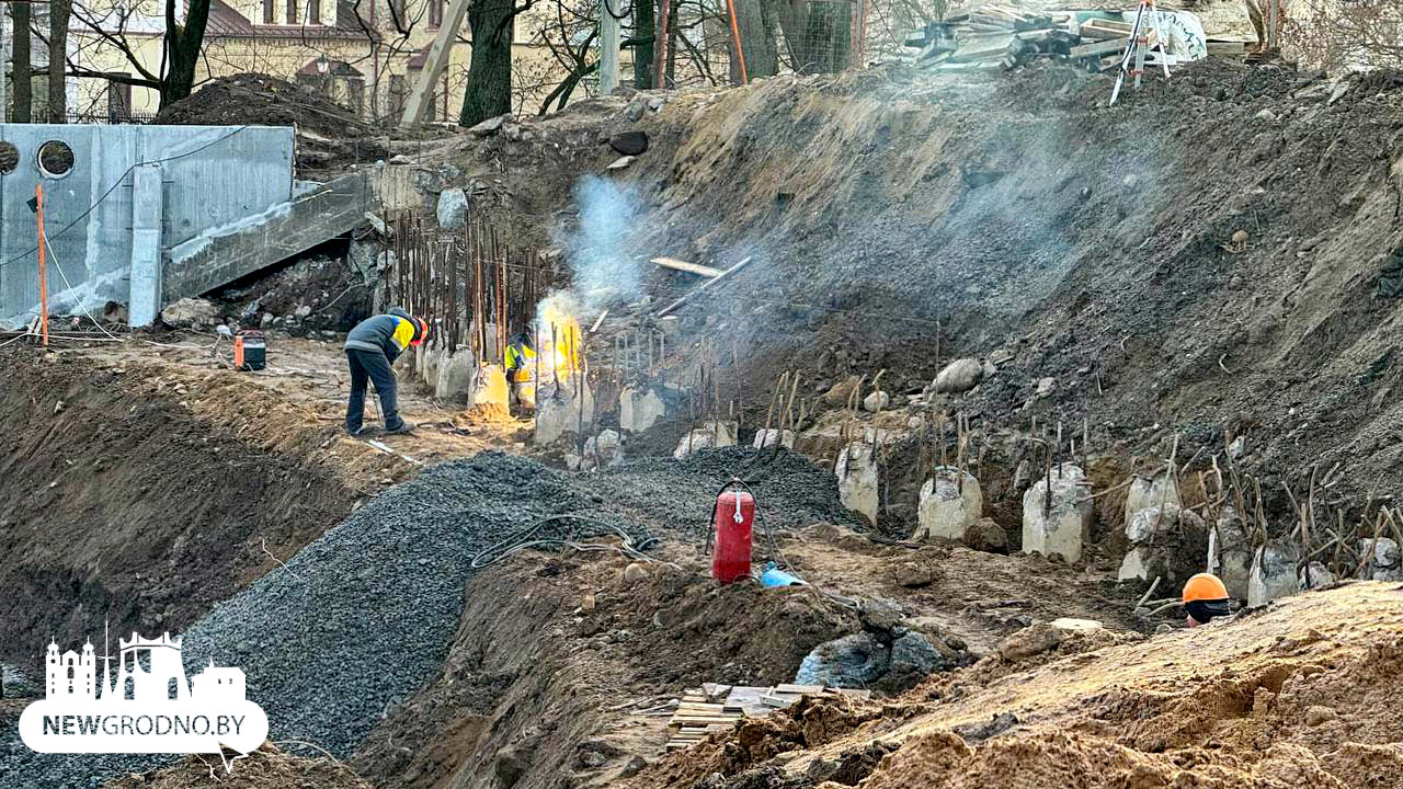 Как сейчас выглядит мост на площади