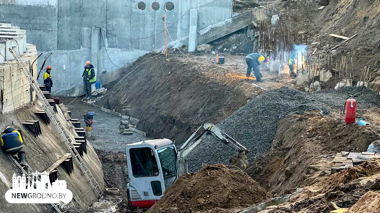 Как сейчас выглядит мост на площади