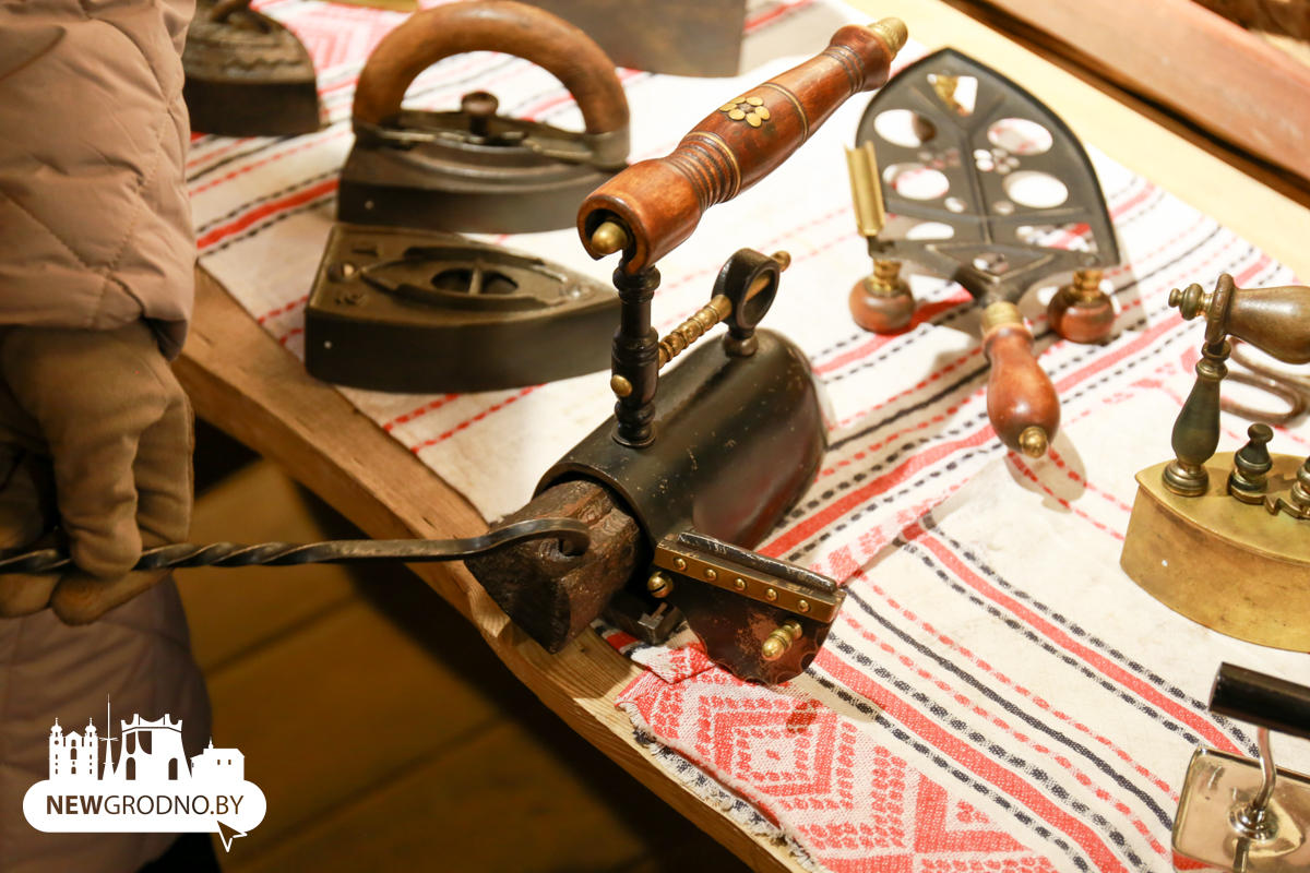 Более 1000 утюгов в одном месте