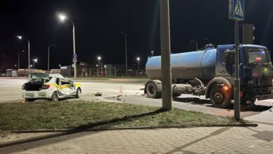 В Гродно грузовик протаранил машину такси