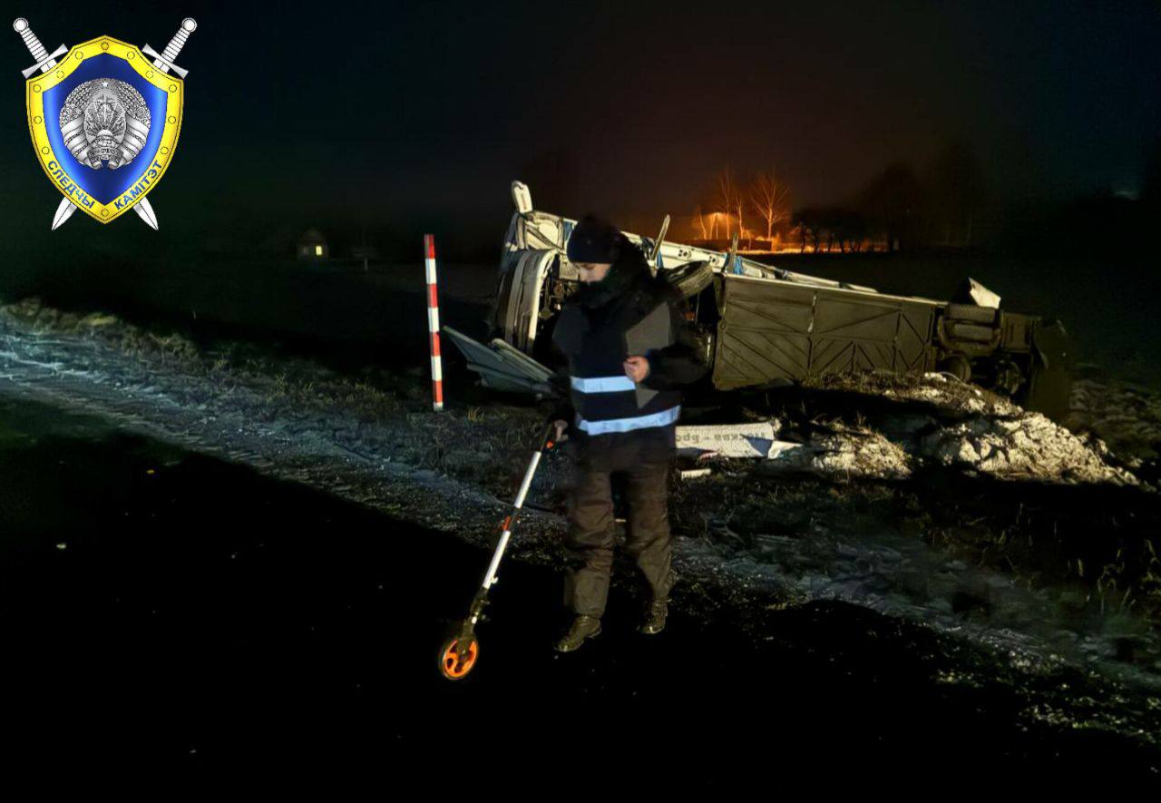 Автобус "Брест-Москва" разбился на трассе