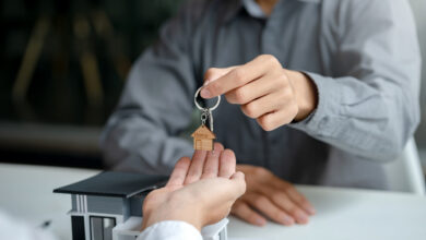 Белорусу запретили продавать дом