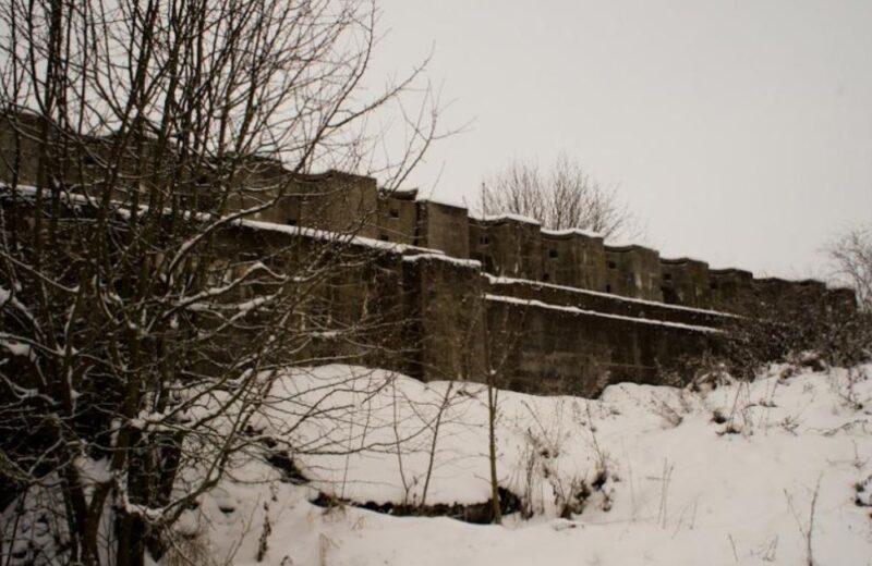 Во время осмотра форта