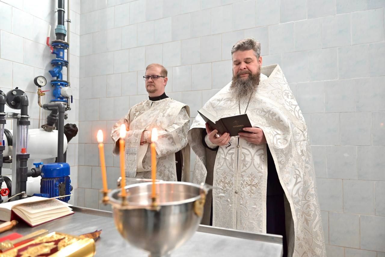 Крещенскую воду для храмов разлили в Поречье