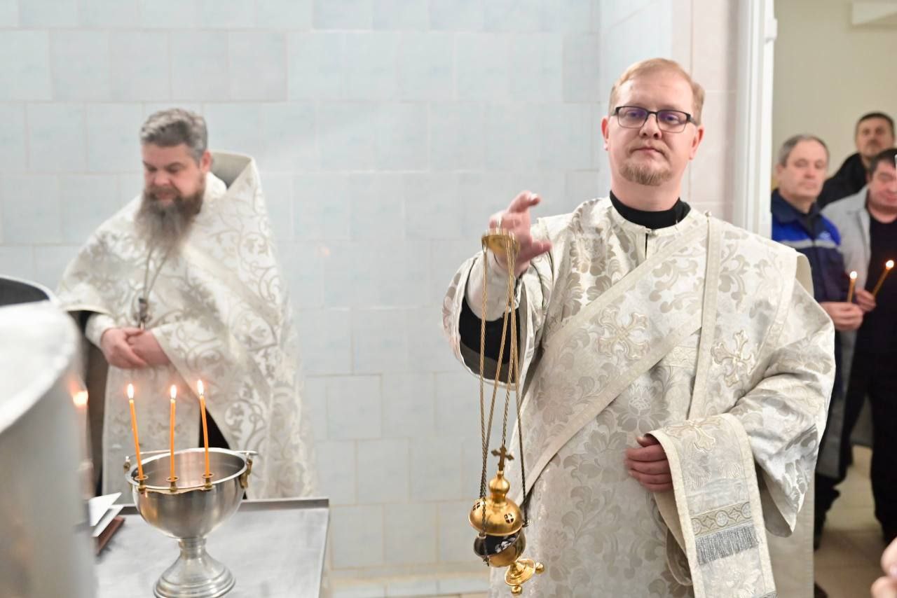 Крещенскую воду для храмов разлили в Поречье