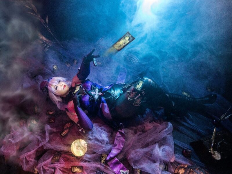 Костюмы из линолеума