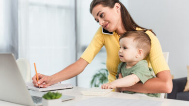 Можно ли работать в декрете