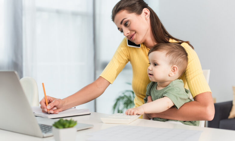 Можно ли работать в декрете