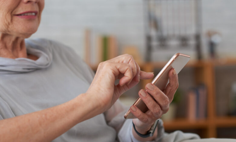 Обман пенсионерки по схеме