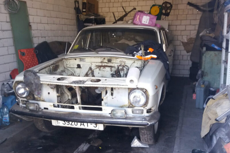 «Волга» с белорусскими номерами