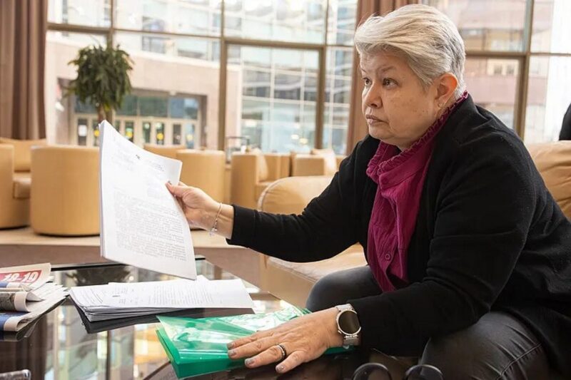 почему дефектолог