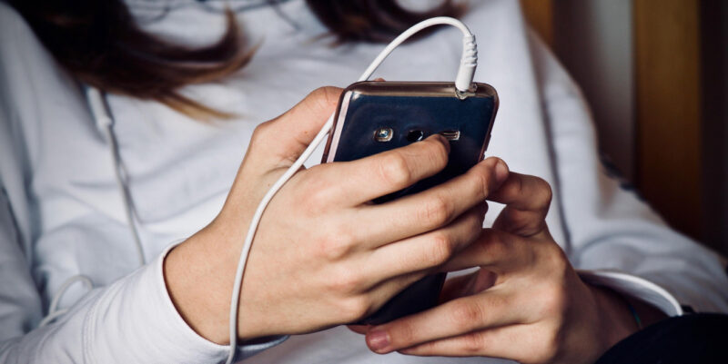 школьница пожаловалась в милицию