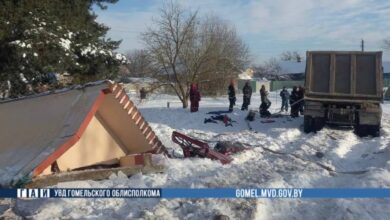 Под Гомелем МАЗ врезался