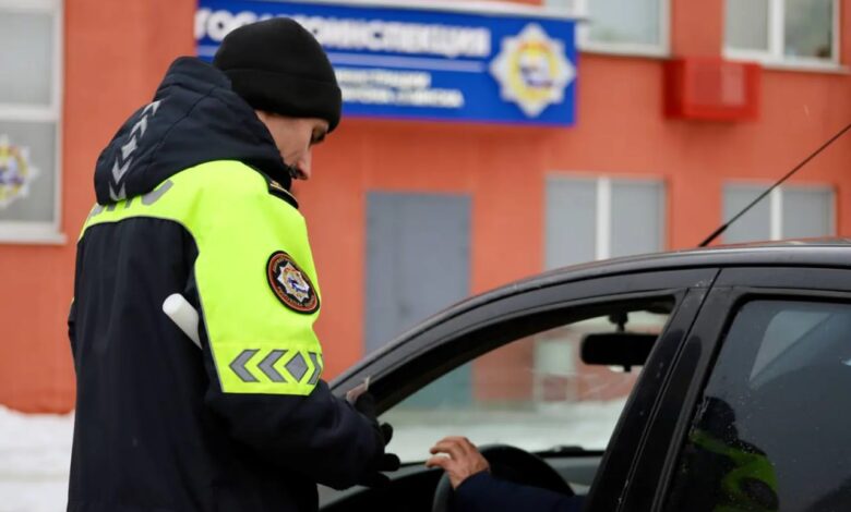 Из-за неоплаченных штрафов