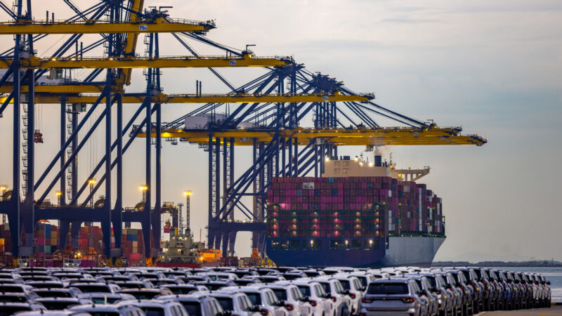 В Китае построили судно