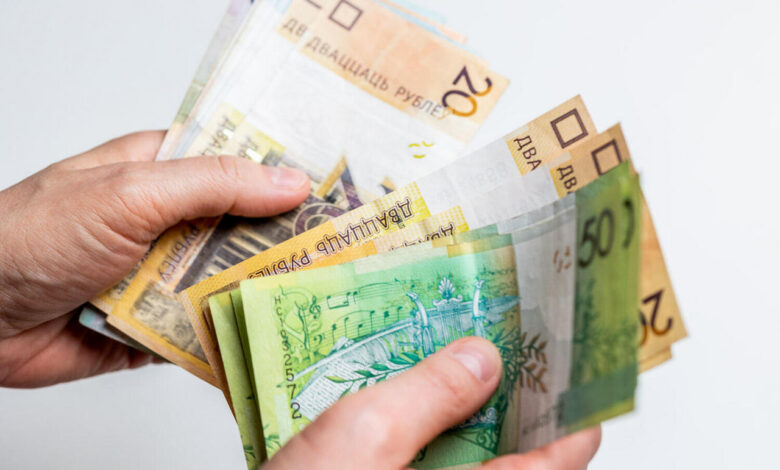 Работал в России