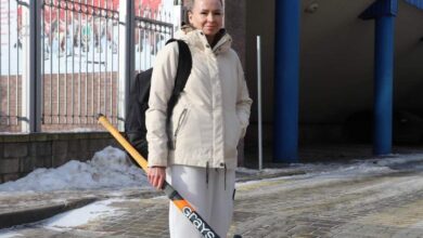 Клюшка вместо сумочки