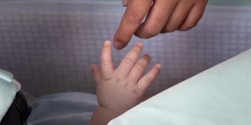 Белоруска родила в туалете