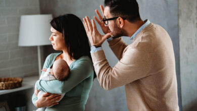 Фамилия отца или матери?