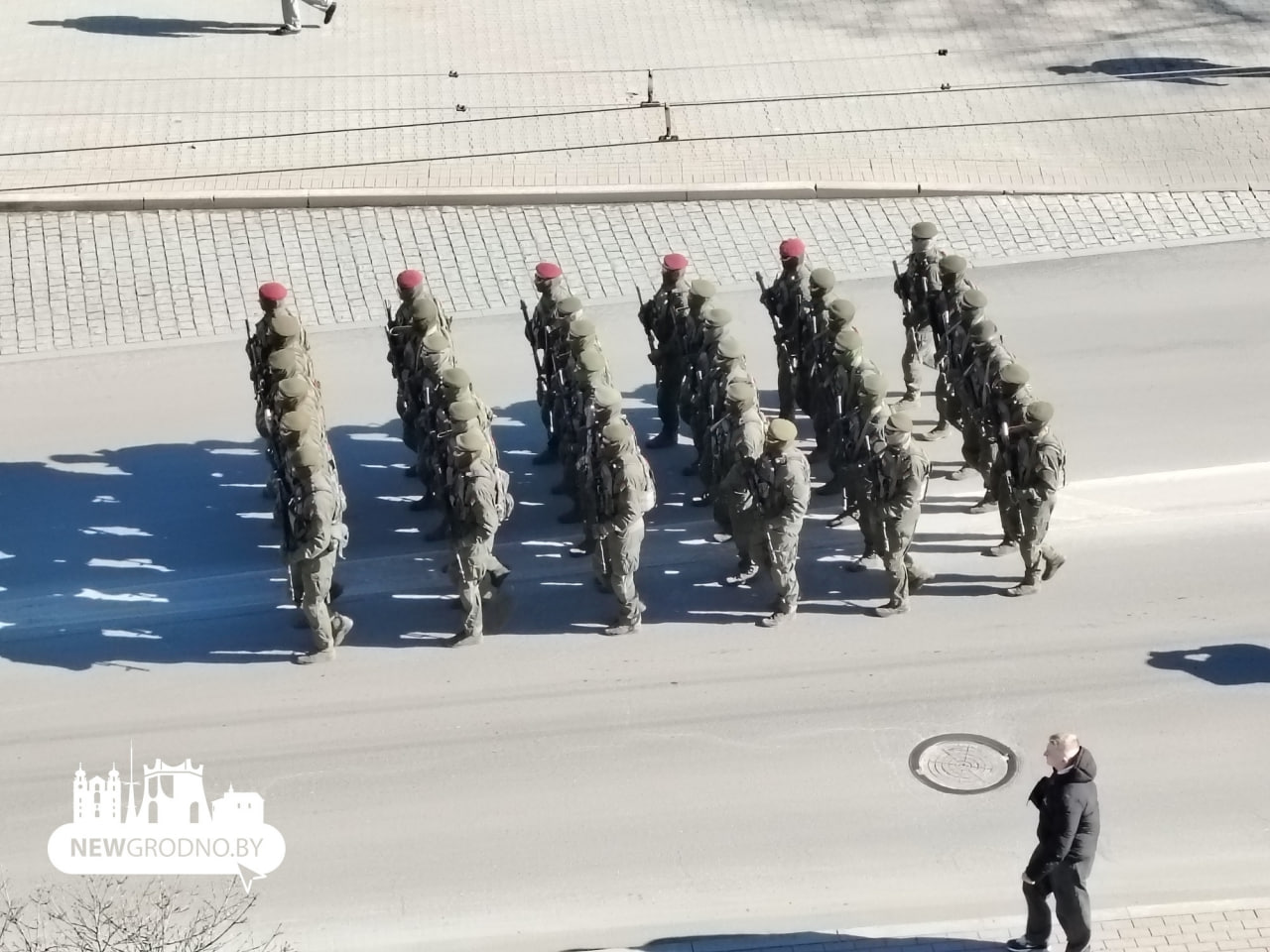 Милиция Гродно прошла парадом по центру города