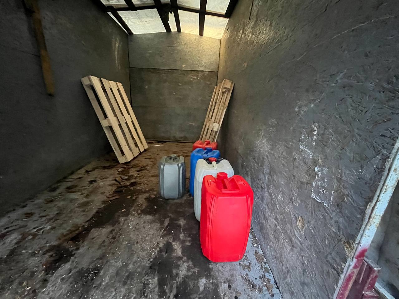 Под Щучином изъято более 200 литров самогона