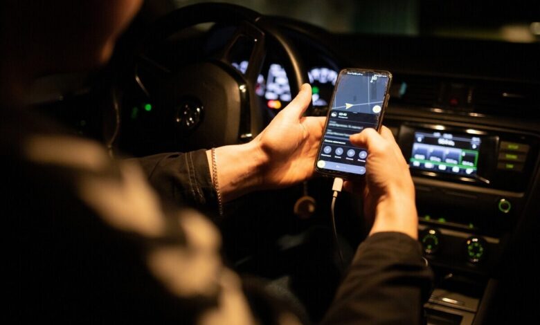 Почему навигатор в машине может