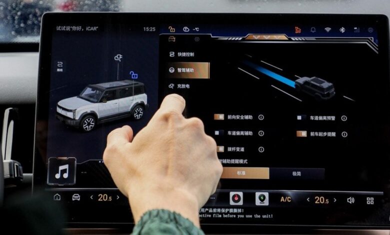 Кнопки и привычный руль: