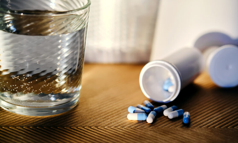 Чем запивать таблетки