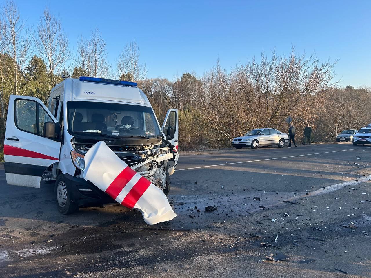 В Слониме легковушка протаранила машину Скорой помощи