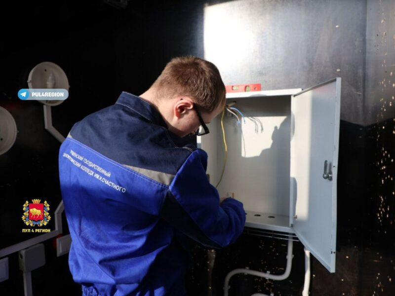 Юрий Караев