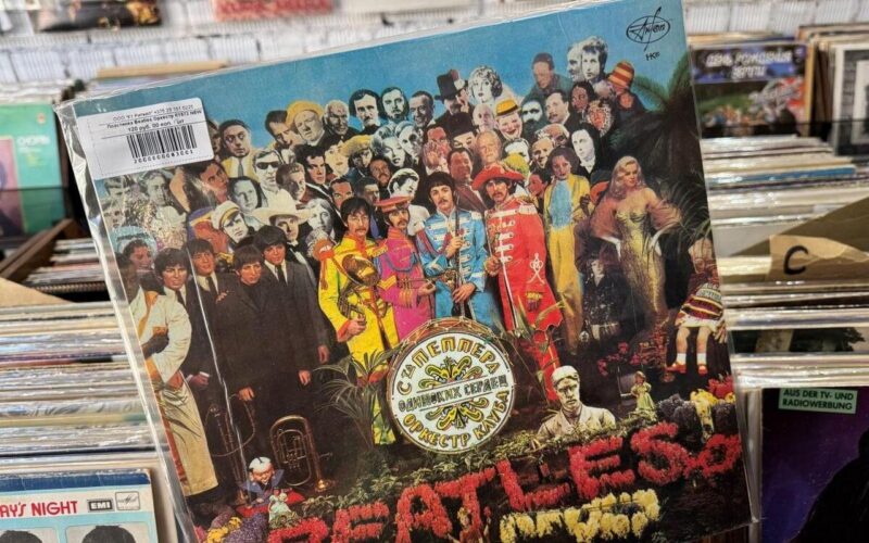 Мебель фарфор зеркала