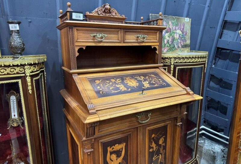 Мебель фарфор зеркала